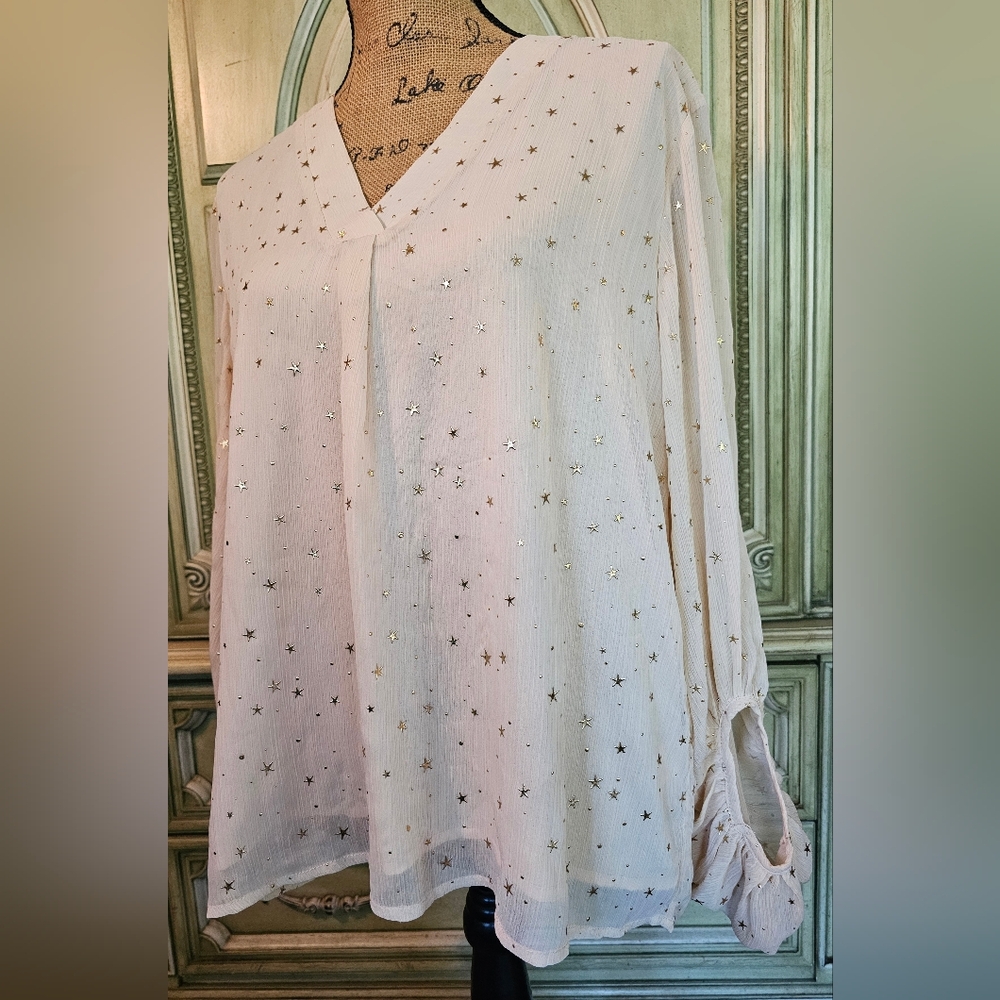 ENTRO Bishop L/Sleeve Sheer & Flowy Gold Star Blouse